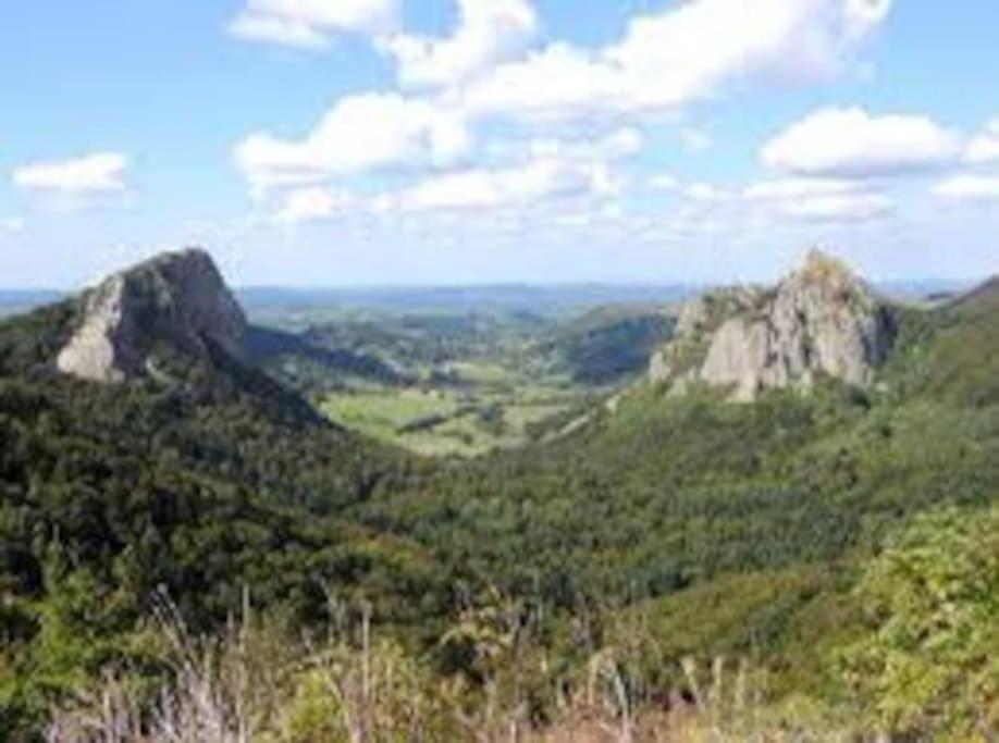 La Grange De La Gratade Βίλα Rochefort-Montagne Εξωτερικό φωτογραφία